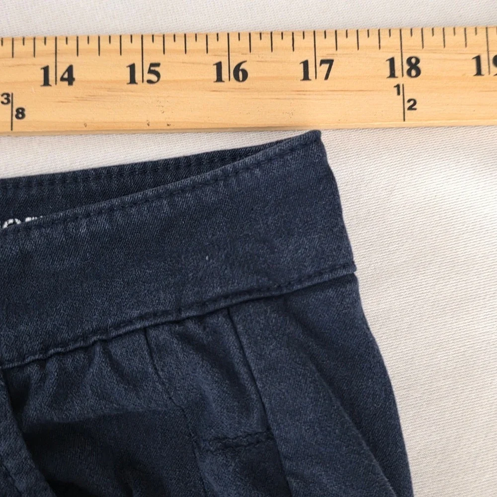 Mugsy Morgan Shorts Men 9